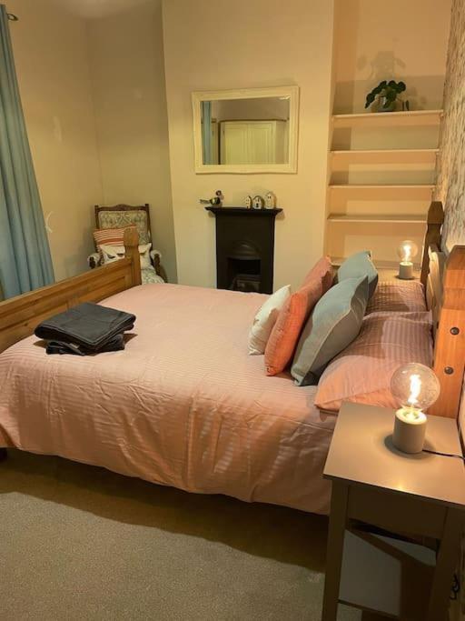 Gloucester Rd 2 Mins Away - Fab, New, Trendy House Бристоль Экстерьер фото